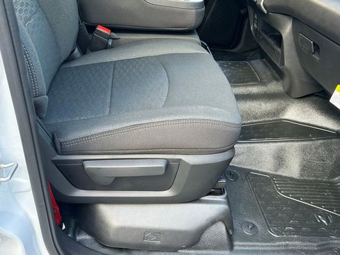 New 2025 RAM 3500 Big Horn AWD/4WD image 38