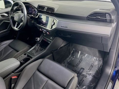 Used 2023 Audi Q3 2.0T Premium image 28