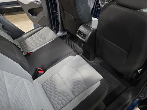 Used 2019 Chevrolet Equinox LT w/ Driver Convenience Package FWD image 13