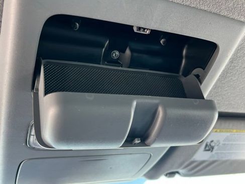 Used 2015 Toyota Tacoma 2WD Access Cab image 31