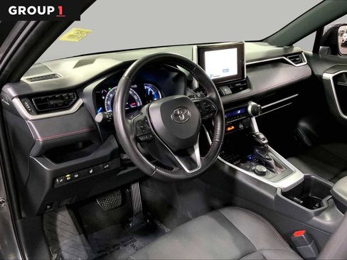 Used 2023 Toyota RAV4 SE w/ Weather & Moonroof Package AWD/4WD image 18