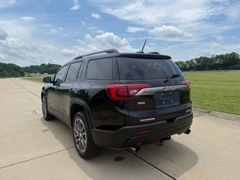 Used 2017 GMC Acadia SLT AWD/4WD image 8