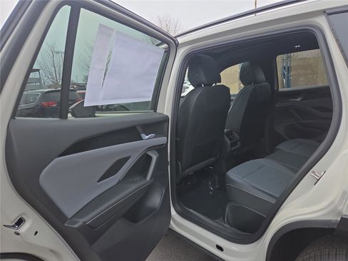 New 2026 Volkswagen Tiguan SE R-Line image 22