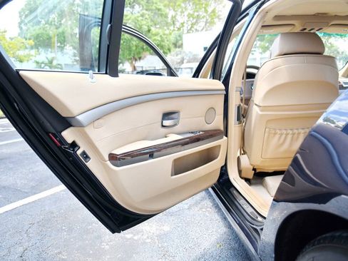 Used 2006 BMW 750Li RWD image 15