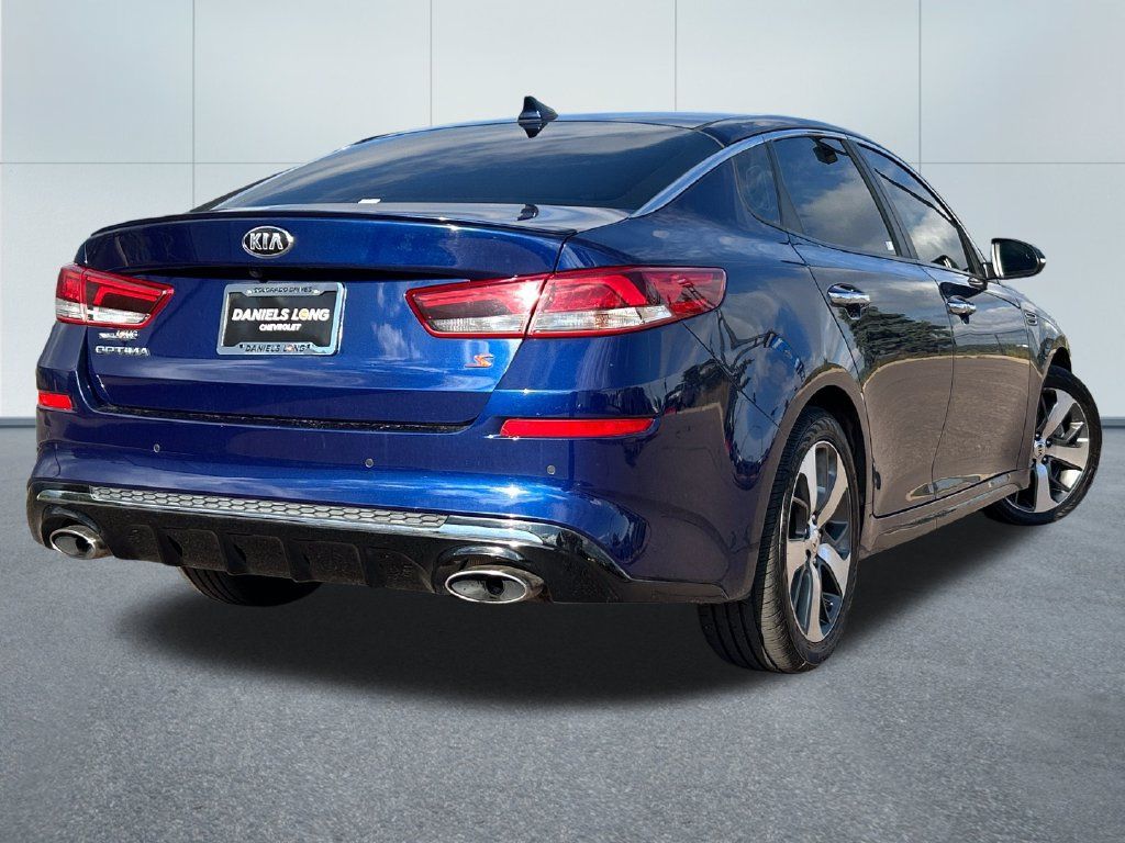 Used 2020 Kia Optima S FWD image 2