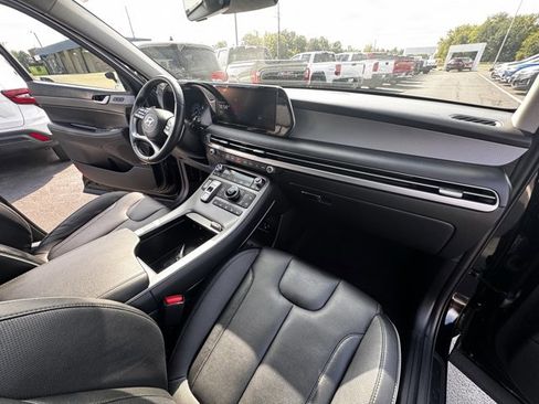 Used 2024 Hyundai Palisade SEL w/ Premium Package image 13