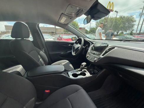 Used 2023 Chevrolet Malibu LS FWD image 18