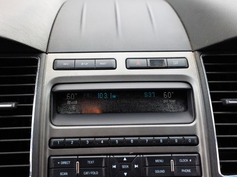 Used 2012 Ford Taurus SEL image 38