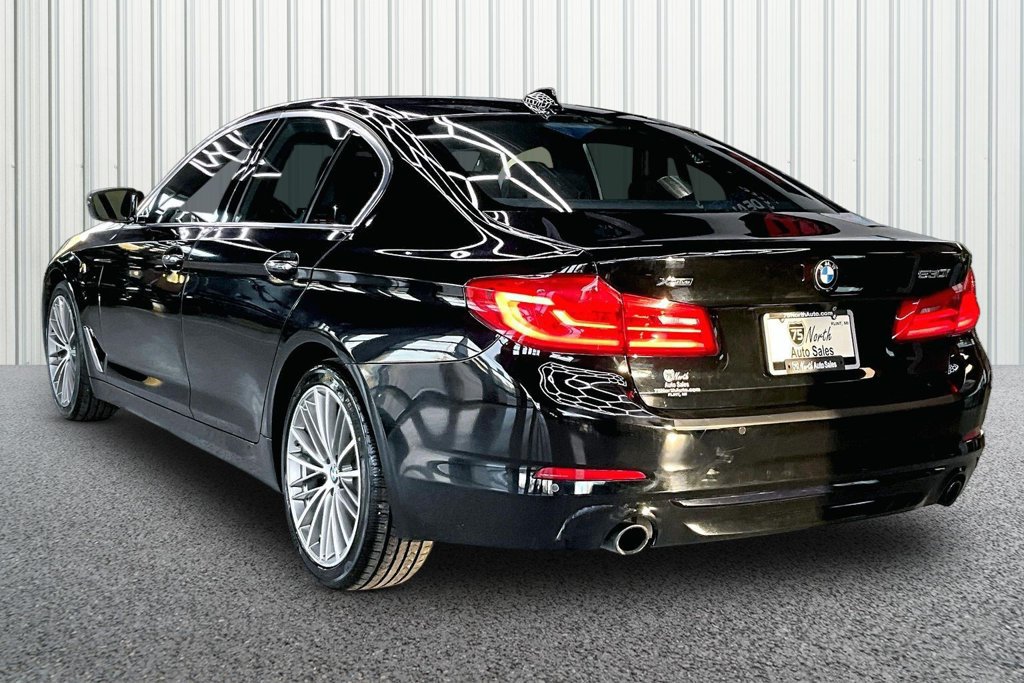 Used 2017 BMW 530i xDrive AWD/4WD image 4