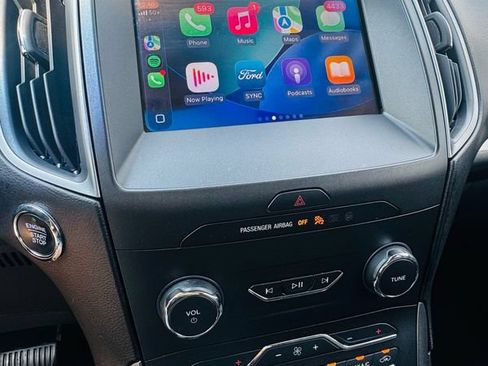 Used 2020 Ford Edge SE FWD image 8