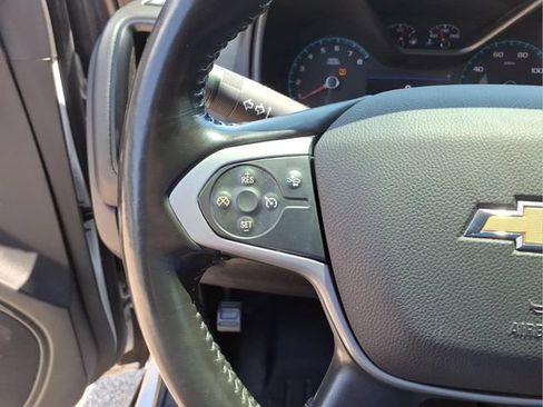 Used 2020 Chevrolet Colorado LT w/ Safety Package RWD image 16