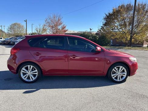 Used 2013 Kia Forte SX w/ Leather Pkg image 2