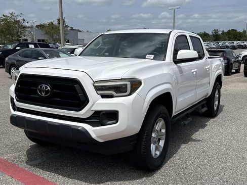 Used 2023 Toyota Tacoma SR AWD/4WD image 8