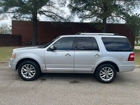 Used 2017 Ford Expedition Limited w/ Equipment Group 301A image 2
