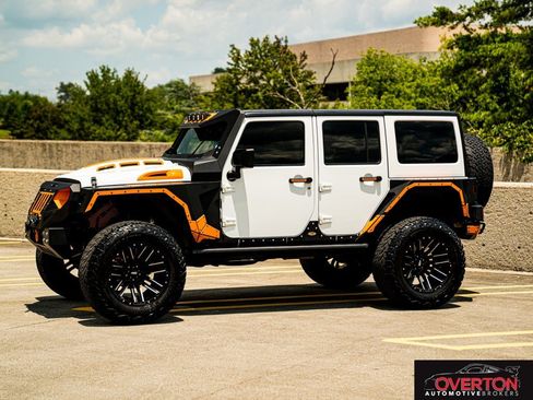 Used 2018 Jeep Wrangler Unlimited Sport S AWD/4WD image 64