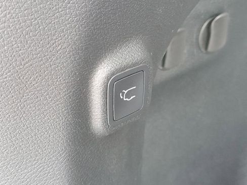 Used 2020 Jeep Cherokee Limited AWD/4WD image 12