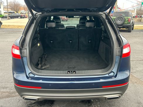 Used 2017 Lincoln MKX Reserve w/ Driver Assistance Package image 6