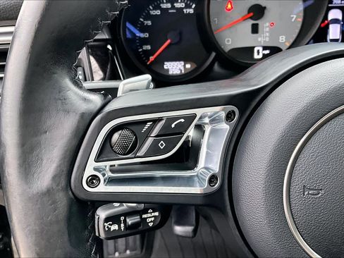 Used 2021 Porsche Macan S image 23