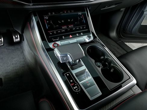 Used 2026 Audi SQ7 Prestige w/ S Sport Package image 18