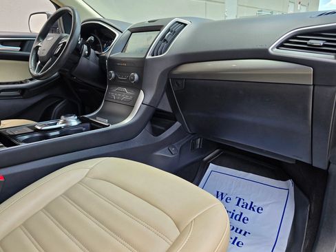 Used 2019 Ford Edge SEL w/ Equipment Group 201A AWD/4WD image 26