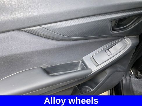 Used 2018 Subaru Crosstrek 2.0i Premium image 14