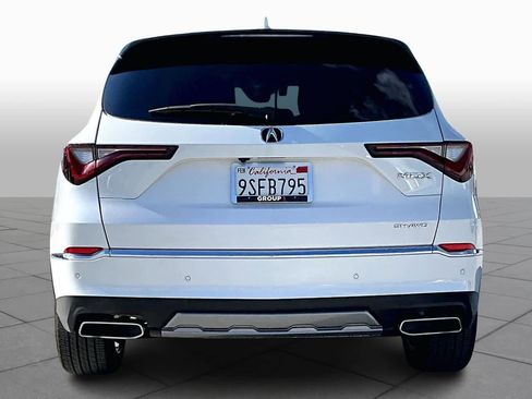 Used 2025 Acura MDX SH-AWD w/ Technology Package image 4