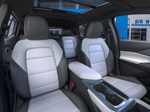 New 2026 Chevrolet Equinox EV LT image 16