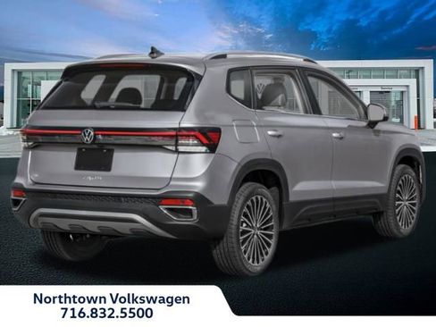 New 2026 Volkswagen Taos SE image 2