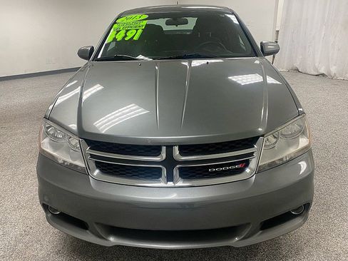Used 2013 Dodge Avenger SXT image 2