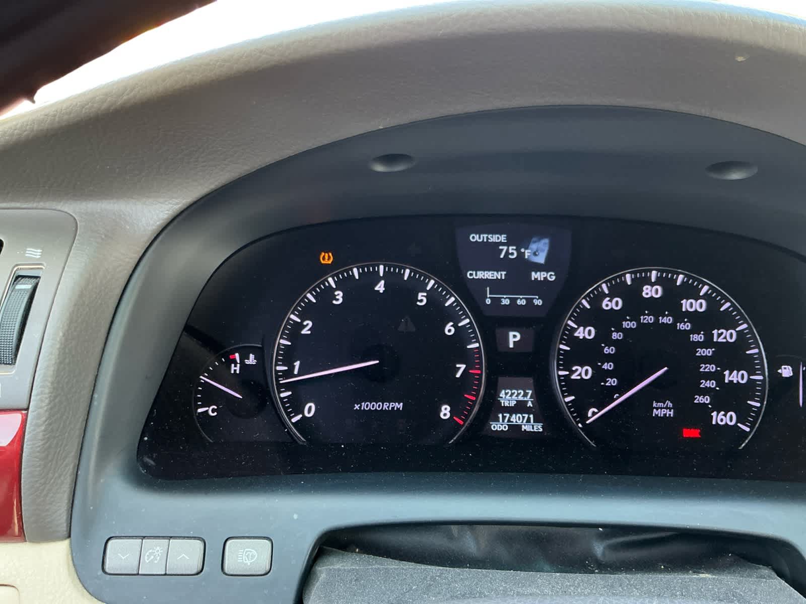 Used 2011 Lexus LS 460 w/ Luxury Value Edition RWD image 13