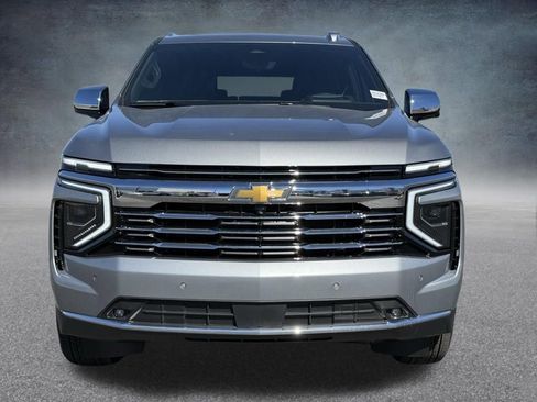 New 2026 Chevrolet Suburban Premier image 9
