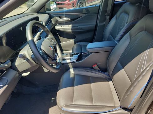 Used 2024 Buick Envista Sport Touring FWD image 41