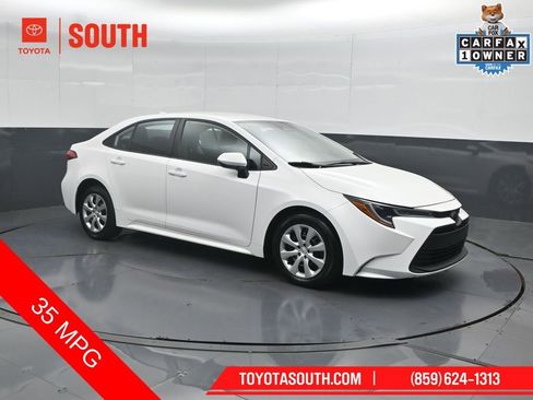 Used 2024 Toyota Corolla LE FWD image 4