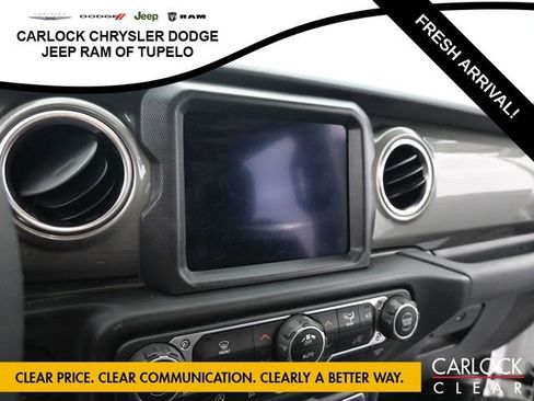 Used 2023 Jeep Gladiator Overland AWD/4WD image 21