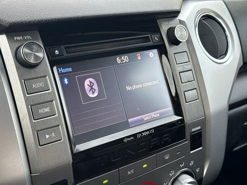 Used 2015 Toyota Tundra SR5 w/ SR5 Upgrade Package image 22