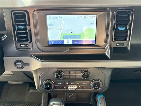 Used 2022 Ford Bronco Black Diamond image 25