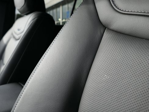 New 2025 Cadillac XT6 Premium Luxury image 13