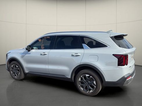 Used 2024 Kia Sorento S w/ Panoramic Sunroof Package AWD/4WD image 5