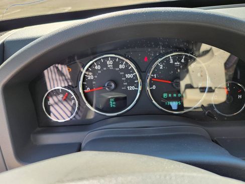 Used 2008 Jeep Liberty Limited w/ Premium Group II AWD/4WD image 30