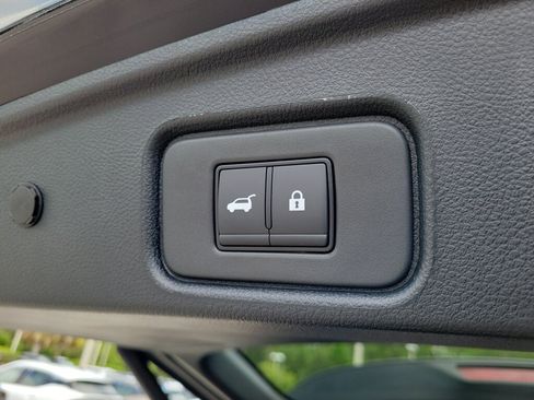 New 2026 Nissan Pathfinder SV FWD image 9