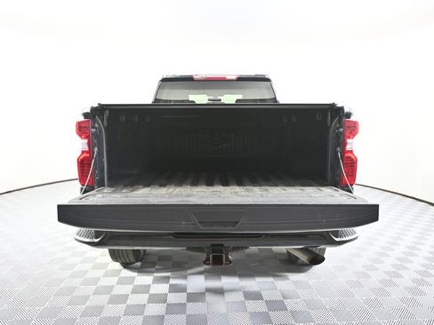Used 2021 Chevrolet Silverado 2500 LT w/ Midnight Edition AWD/4WD image 6