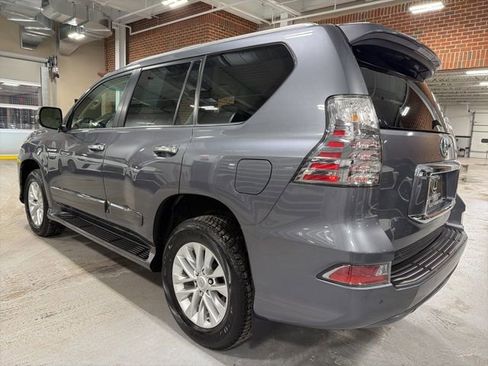 Used 2019 Lexus GX 460 Premium w/ Premium Package image 5