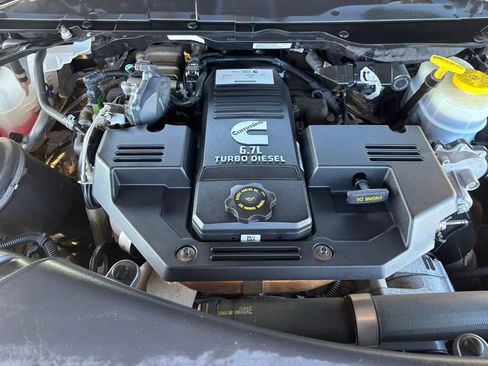 Used 2020 RAM 3500 Limited w/ Max Tow Package image 34