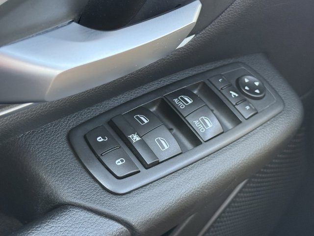 Used 2020 RAM 1500 Big Horn AWD/4WD image 24
