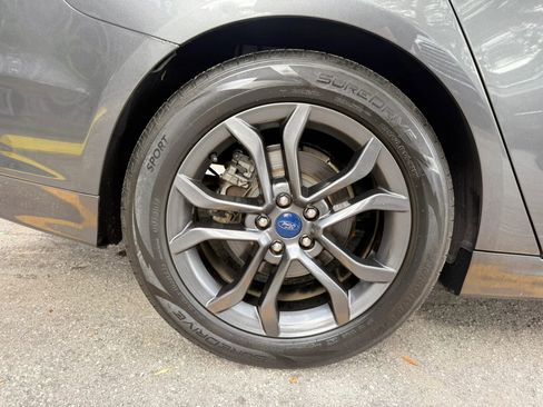 Used 2018 Ford Fusion SE w/ Equipment Group 601A FWD image 20
