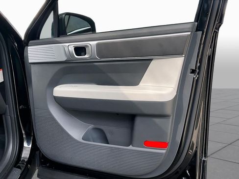 Certified 2025 Hyundai Santa Fe SE FWD image 23