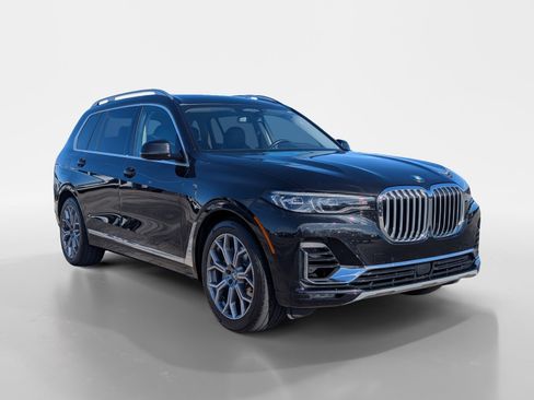 Used 2022 BMW X7 xDrive40i image 2