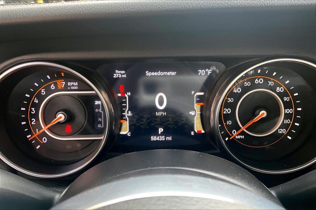 Used 2021 Jeep Wrangler Unlimited Sahara w/ Dual Top Group AWD/4WD image 8