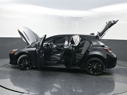 Used 2022 Toyota Corolla SE image 34