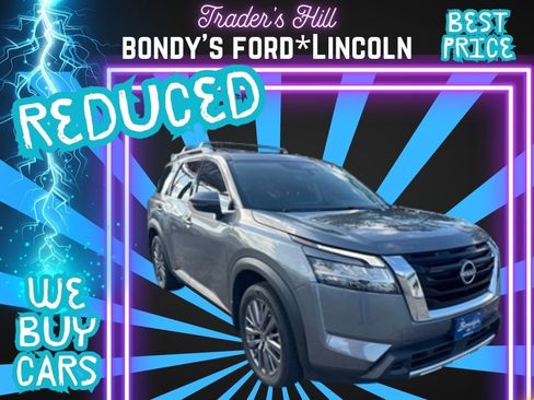 Used 2024 Nissan Pathfinder SL w/ SL Premium Package image 1